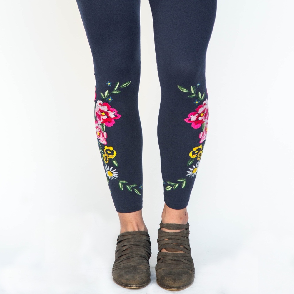A&D embroidered leggings NAVY